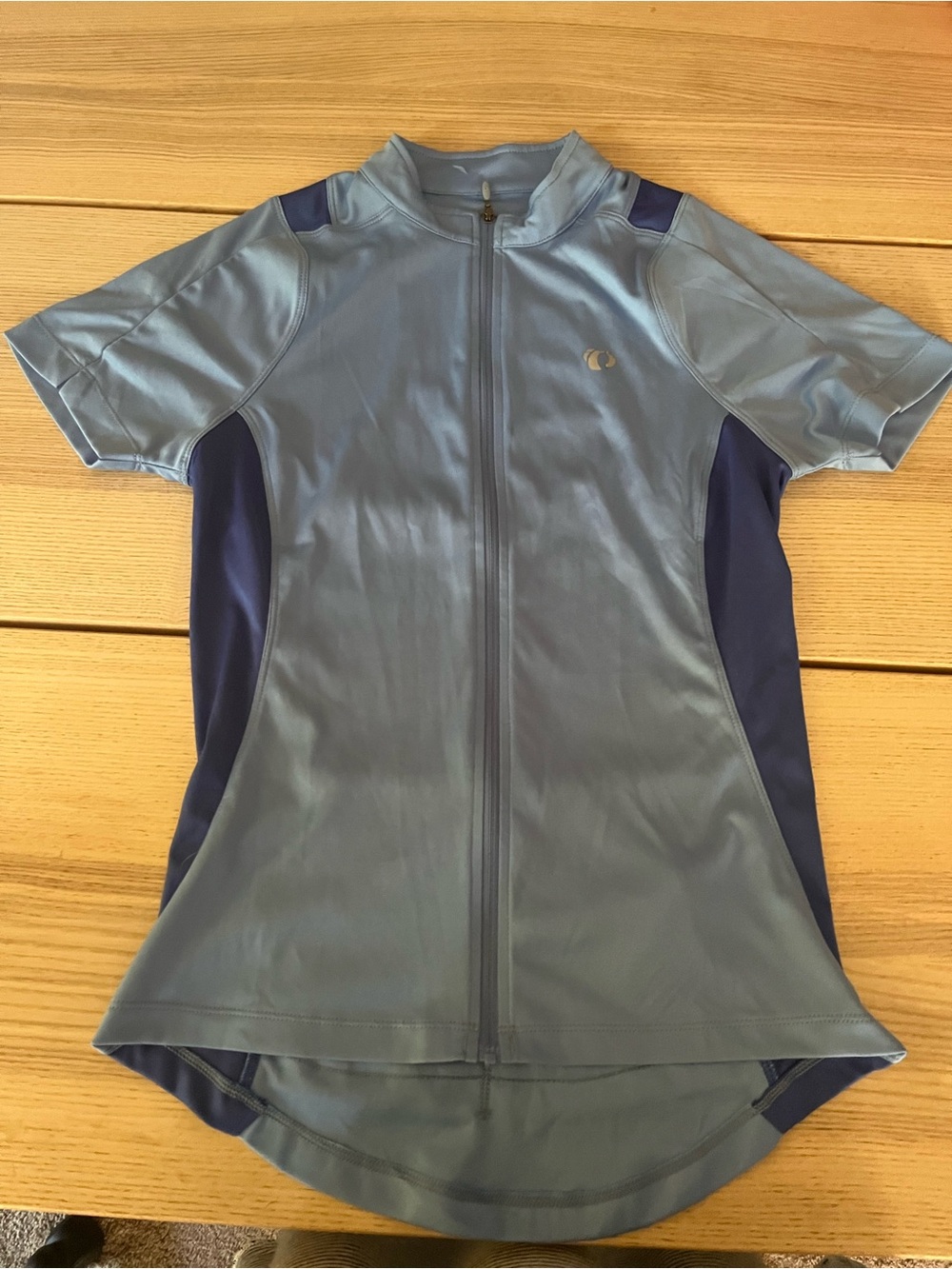 PEARL IZUMI sz Medium Bike Shirt 1/2 Zip Short Sleeves Back Water Pouches Blue